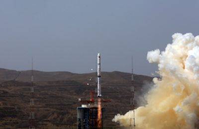 Китай успешно запустил новый спутник для лунной программы - trend.az - Китай
