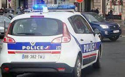 Жеральда Дарманена - Нападение возле синагоги в Париже: полиция ищет подозреваемого - mignews.net - Франция - Париж