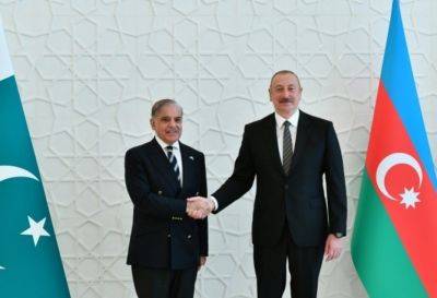 Ильхам Алиев - Президент Ильхам Алиев - Алиев - Президент Ильхам Алиев поздравил Мухаммеда Шахбаза Шарифа с переизбранием на пост премьер-министра Пакистана - trend.az - Азербайджан - Пакистан - Президент