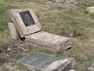 Новое свидетельство армянского вандализма: кадры из разрушенного кладбища в Ходжалы (ФОТО) - trend.az - Азербайджан - Ходжалы