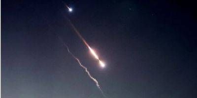 Бен Гурион - Сотни ракет и дронов в небе. Как выглядела масштабная атака по Израилю и как «отбивалась» израильская ПВО — видео - nv.ua - Израиль - Иерусалим - Иран - Сша - Украина