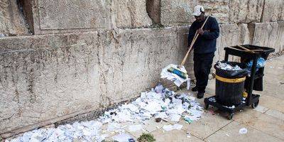 Уборка перед Песахом: Стену Плача очистили от записок с пожеланиями и молитвами - detaly.co.il - Израиль - Иерусалим
