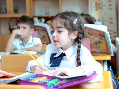 Эшги Багиров - Названо число детей в Азербайджане, которые будут автоматически зачислены в первые классы школ - trend.az - Азербайджан