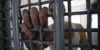 Бунт в следственной тюрьме Ницан: члены преступного клана заперлись в камере и подожгли ее - detaly.co.il