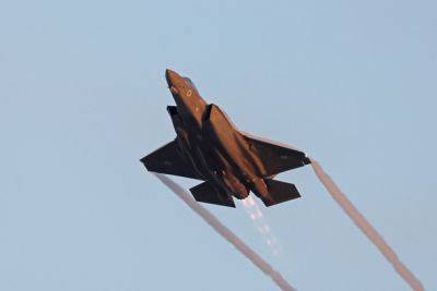 AFP: атаки ВВС Израиля вынудили Иран сократить число военных в Сирии - nashe.orbita.co.il - Израиль - Иран - Сирия - Франция - Дамаск - Тегеран