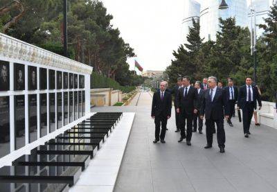 Садыр Жапаров - Президент Кыргызстана почтил в Баку память шехидов (ФОТО) - trend.az - Азербайджан - Киргизия - Президент