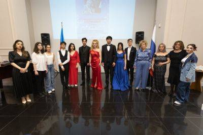 Алена Инякина - В Баку красочной музыкальной программой отметили 150-летие Елены Гнесиной (ФОТО) - trend.az - Баку
