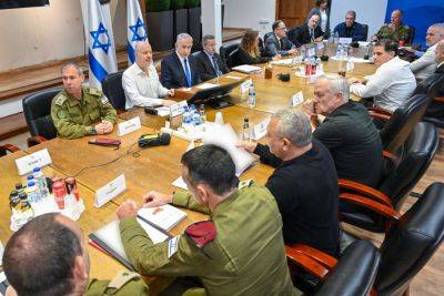 Ответ на давление США: израильские министры единогласно проголосовали за расширение операции в Рафиахе - 9tv.co.il - Катар - Сша - Каир - Вашингтон