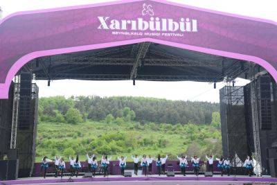 В Шуше состоялся концерт всемирно известного ансамбля "Огни Анатолии" в рамках Международного фестиваля "Харыбюльбюль" (ФОТО) - trend.az - Турция - Азербайджан - Шуша