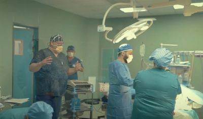 Американские врачи застряли в Газе, "Си-эн-эн" состряпал душераздирающий репортаж - 9tv.co.il - Израиль - Египет - Сша - Англия - Рафиах