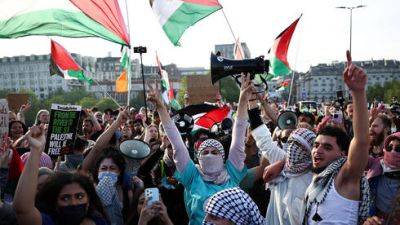 40% студентов в Великобритании оправдывают ХАМАС и не верят Израилю - vesty.co.il - Израиль - Англия - Хамас