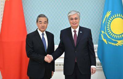 Си Цзиньпин - И.Ван - Касым-Жомарт Токаев - Казахстан был и остается надежным партнером Китая - Токаев - trend.az - Китай - Казахстан - Астана - Президент