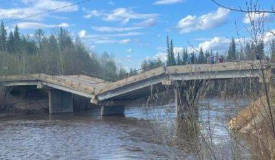 Талые воды в Якутии разрушили мост - mignews.net - республика Саха