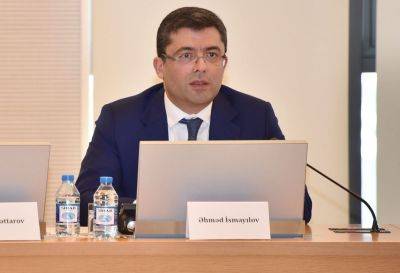 Ахмед Исмаилов - Азербайджанские СМИ заинтересованы в еще большем укреплении общественного доверия к журналистике - Ахмед Исмаилов - trend.az - Азербайджан