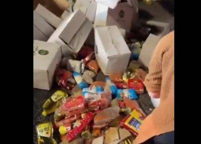 Продукты вываленные на дорогу: видео блокады гуманитарной помощи в Латрун - mignews.net - Израиль - Иерусалим