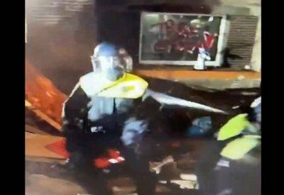 Амстердам: полицейский спецназ безжалостно разнес лагерь поклонников ХАМАСа - mignews.net - Амстердам - Amsterdam - Хамас