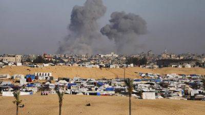 Перемирия пока не будет: Израиль установил контроль над КПП "Рафах" и наносит удары по городу - ru.euronews.com - Израиль - Египет - Хамас
