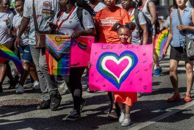 Рон Хульдаи - В Тель-Авиве отменили ежегодный гей-парад из-за ситуации с заложниками - nashe.orbita.co.il - Тель-Авив