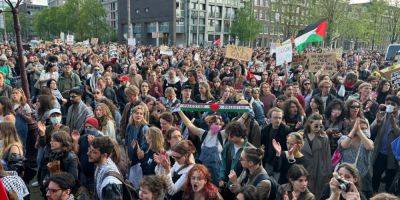 Полиция жестко разогнала пропалестинский протест студентов в университете Амстердама (видео) - detaly.co.il - Израиль - Голландия - Амстердам - Amsterdam - Хамас