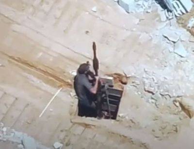 Ликвидация террориста, вылезшего с РПГ из шахты: видео - mignews.net