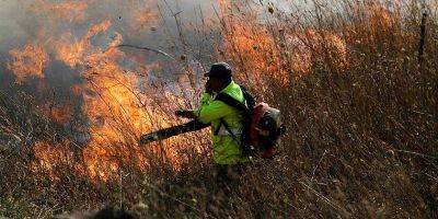 Как в прежние времена. Сирены в окрестностях сектора Газа, пожар на месте падения ракеты - detaly.co.il - Израиль - Хамас - Газа