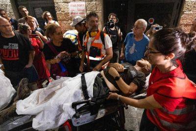 На марше протеста в Иерусалиме серьезно ранены полицейскими три человека - news.israelinfo.co.il - Израиль - Иерусалим - Jerusalem