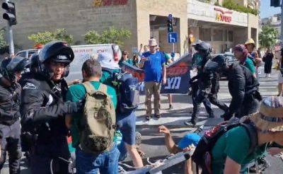 Протестующие заблокировали шоссе 16 в Иерусалиме: есть задержанные - mignews.net - Иерусалим