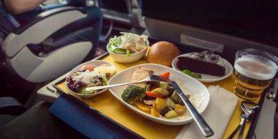 Пассажир Air India обнаружил лезвие в поданной ему в самолете еде - detaly.co.il - Индия - Сан-Франциско - Бангалор