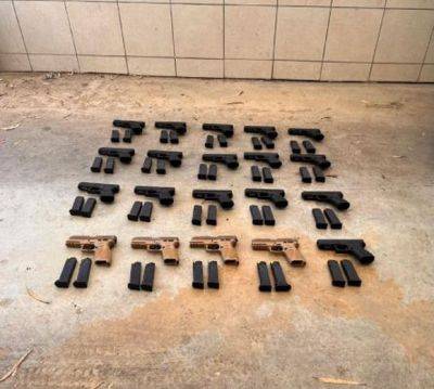 В Эйлате пресечена попытка контрабанды оружия - mignews.net - Израиль - Иордания