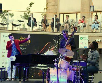 Шаин Новрасли - На Baku Piano Festival прошел концерт французской группы Адриaна Брондейса (ФОТО) - trend.az - Индия - Франция - Азербайджан - Баку - Baku - Париж - Непал