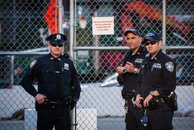 Полиция Сан-Франциско арестовала 70 человек за захват здания консульства Израиля - mignews.net - Израиль - Сан-Франциско