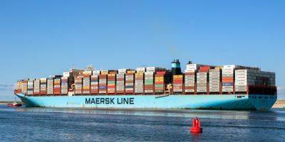Благодаря хуситам растут доходы контейнерных перевозчиков - detaly.co.il - Юар - Дания