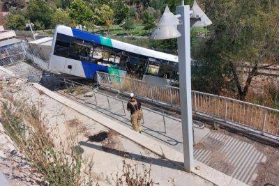Автобус в Иерусалиме скатился в овраг: восемь человек ранено - news.israelinfo.co.il - Иерусалим