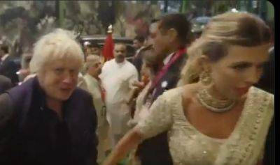 Борис Джонсон - Бориса Джонсона заметили на "свадьбе века": плясал всю ночь - mignews.net - Индия - Англия - Мумбаи