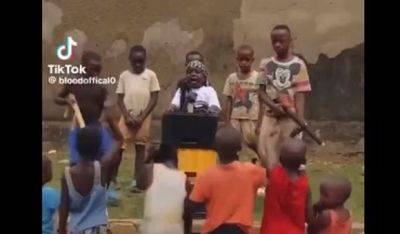 Trump - Дети в Уганде играют в "покушение на Трампа" - mignews.net - Уганда
