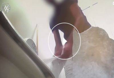 Обвинение снимавшим скрытыми камерами в женских туалетах на пляжах Герцлии - mignews.net - Тель-Авив - Холон