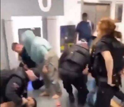 В аэропорту Манчестера полиция провела “нетолерантное” задержание - mignews.net - Англия - Manchester