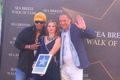 Enigma заложила звезду в Sea Breeze Walk of Fame в Баку (ФОТО) - trend.az - Сша - Ямайка - Sea Breeze