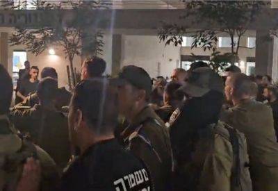 Сде Тайман - "Страж демократии": банды евреев ворвались на базы армии, объявили войну Израилю - mignews.net - Израиль