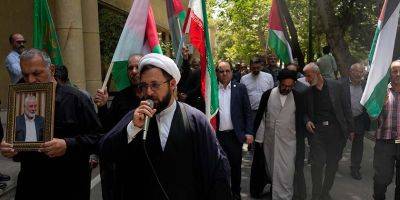 Аля Хаменеи - Исмаил Хании - Мохаммад-Багер Галибаф - В Тегеране проходят похороны Исмаила Хании - detaly.co.il - Израиль - Катар - Иран - Стамбул - Тегеран - Доха