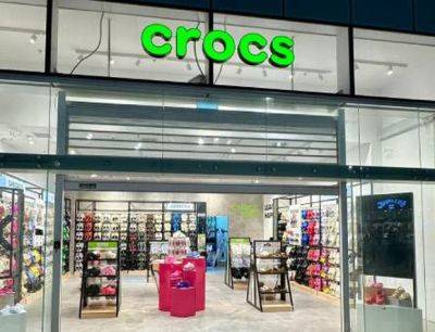 Новости Эйлата: открылись сразу два магазина обуви и сумок - Crocs и WeBags - mignews.net